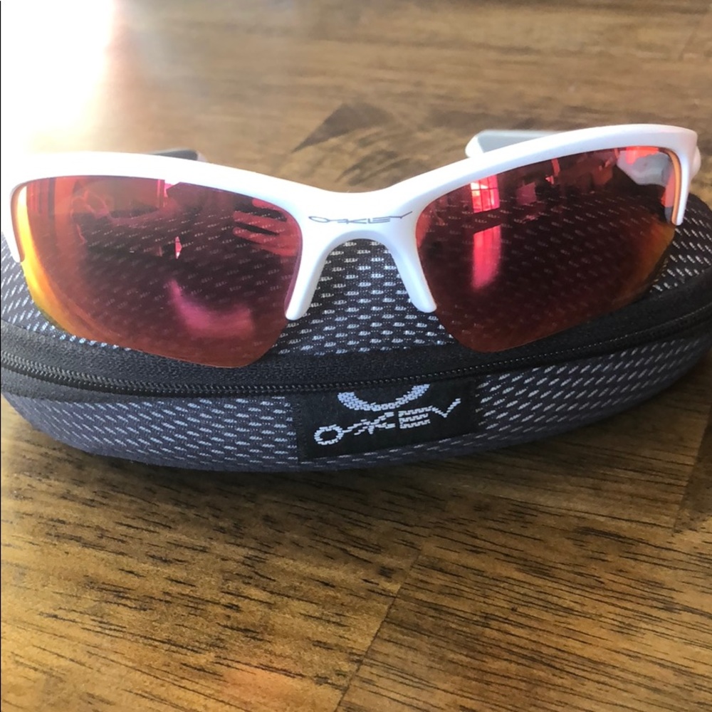 Boys Oakley sunglasses EUC